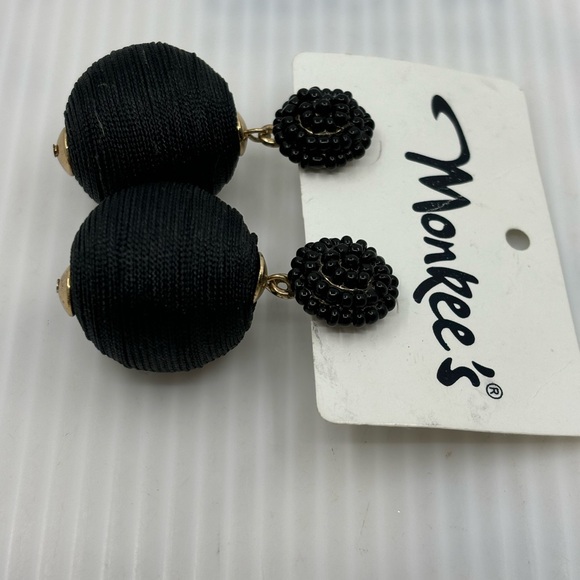 NWT Monkee’s Black Dangle Circle and Ball Earrings - Picture 2 of 5
